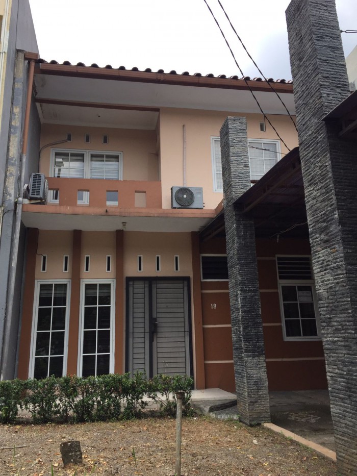 Rumah Disewakan di Cluster Meadow Green Lippo Cikarang